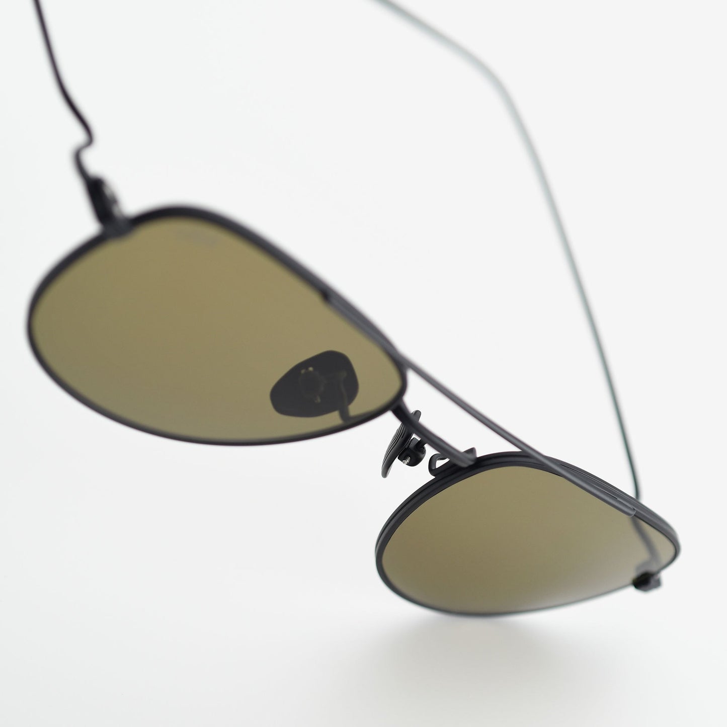 Echo Compact Titanium Aviator