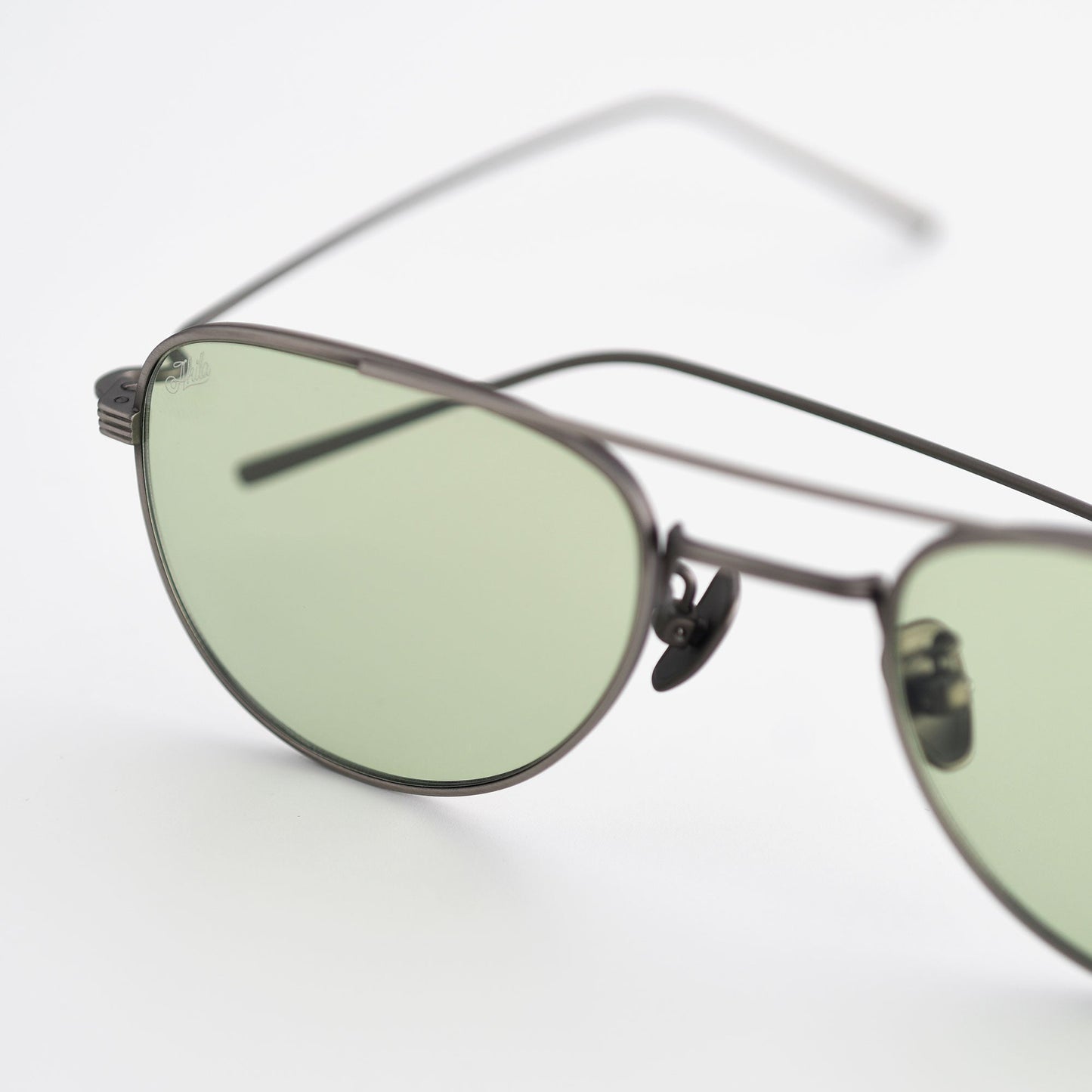 Echo Compact Titanium Aviator