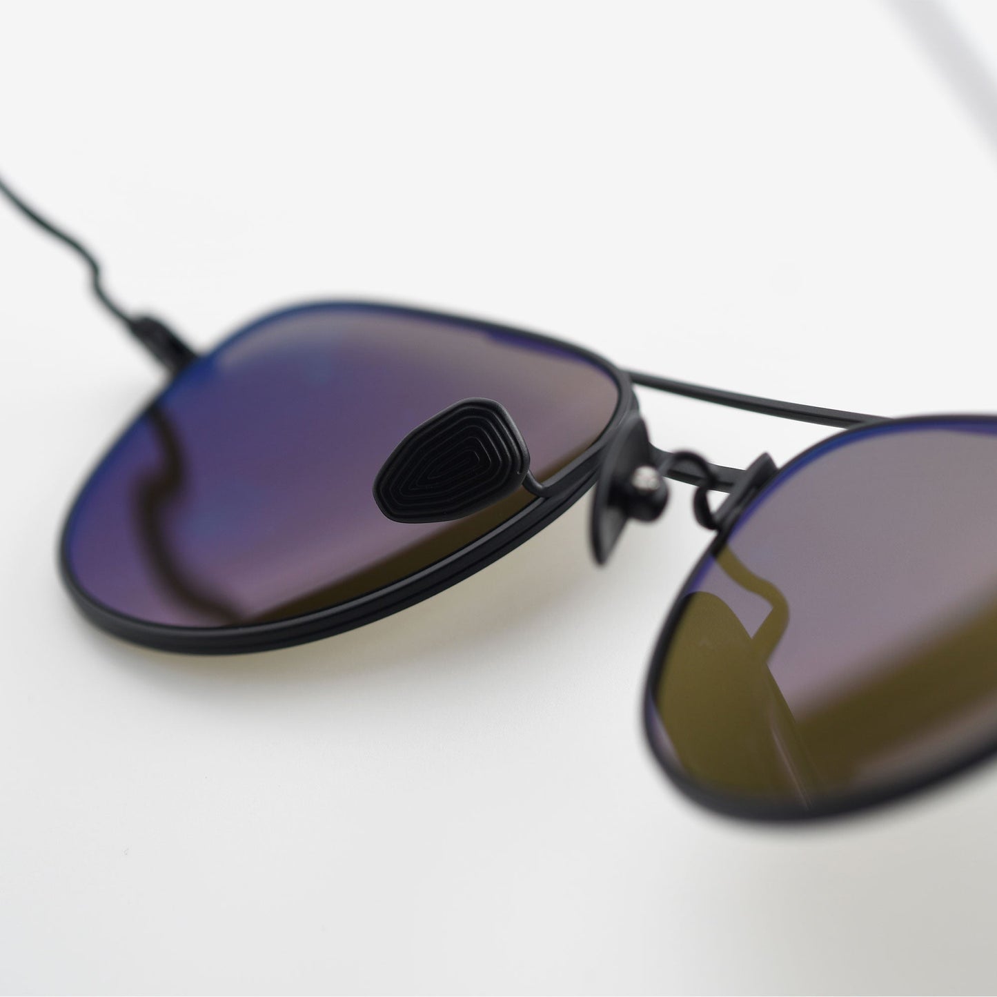 Echo Compact Titanium Aviator